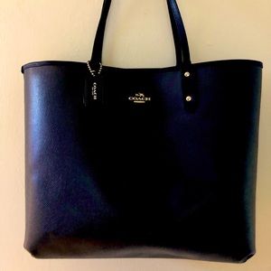2 in 1 Coach reversible tote.